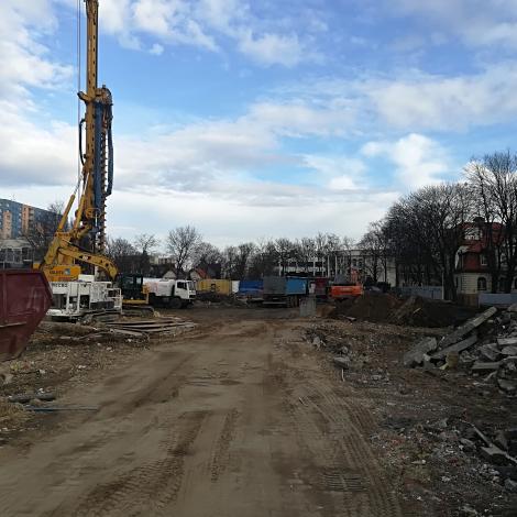 Postępy w realizacji budowy - Styczeń 2020, ciężki sprzęt na placu