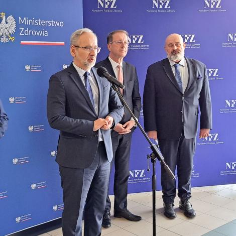 Minister Adam Niedzielski podczas konferencji prasowej