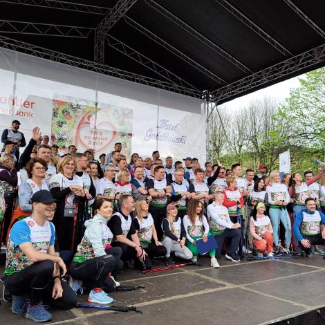 Liderzy wszystkich sztafet na scenie 