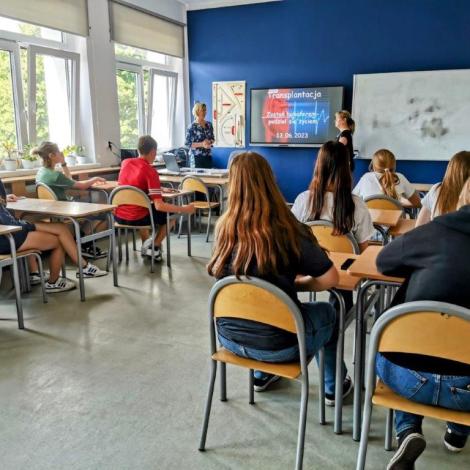Wykład o transplantologii w Społecznej Szkole Podstawowej Nr 1
