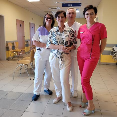 Pielęgniarki oraz pielęgniarz podczas Białej Niedzieli 