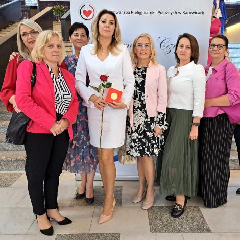 Monika Parys oraz pielęgniarki oddziałowe z SCCS
