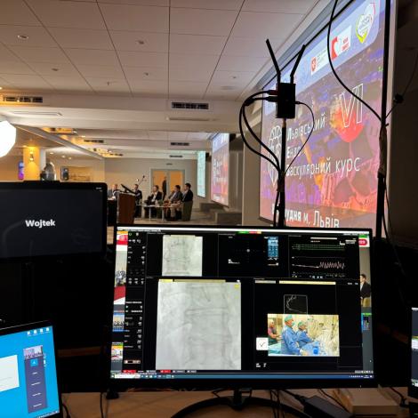Ekrany i monitory