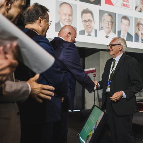 Gratulacje dla prof. W. Rużyłło