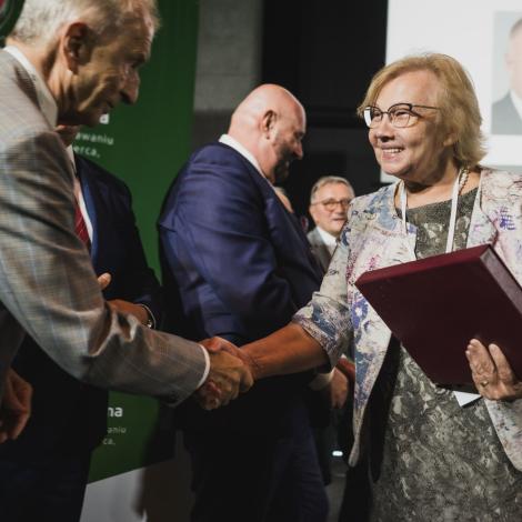 Gratulacje dla dr M. Mańki-Szulik