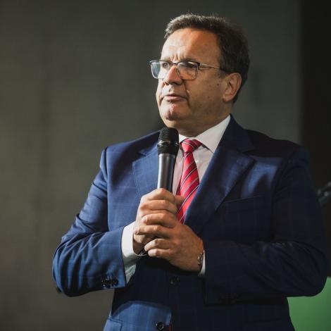 Prorektor SUM prof. Damian Czyżewski 
