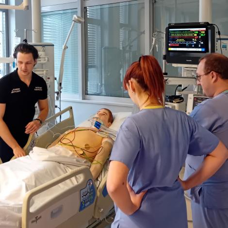 Za nami cykl szkoleń z zakresu postępowania w wewnątrzszpitalnym nagłym zatrzymaniu krążenia - Zdjęcie galerii 4