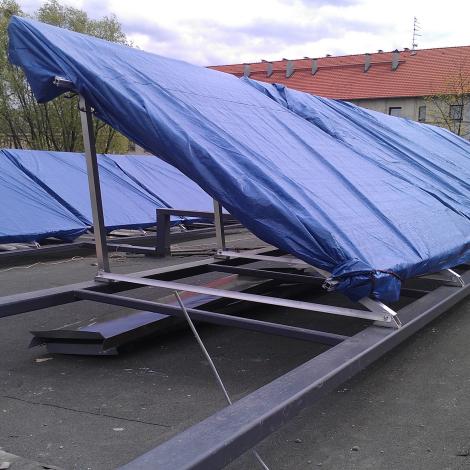 etap montażu solarów