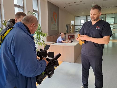 Dr Maciej Urlik: słońce dla pacjentów z mukowiscydozą powoli przedziera się przez chmury - Zdjęcie główne Dr Maciej Urlik: słońce dla pacjentów z mukowiscydozą powoli przedziera się przez chmury - Zdjęcie główne