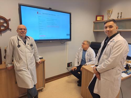 Od lewej: porf. P. Rozentryt, prof. M. Gąsior, doc. J. Niedziela Od lewej: porf. P. Rozentryt, prof. M. Gąsior, doc. J. Niedziela